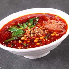 師旗飄揚，傳承與使命的象征